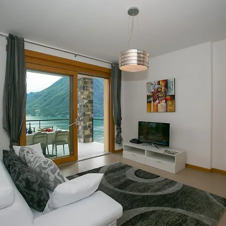Sleeps 4 Pool