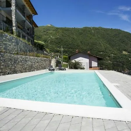 Sleeps 4 Pool Argegno